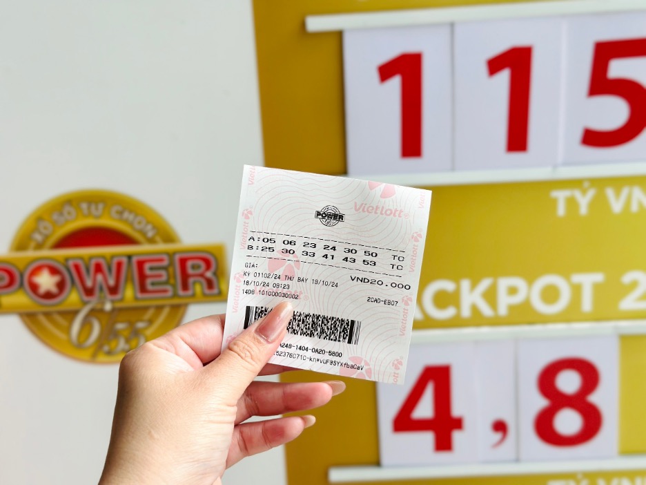 Jackpot Power 6/55 vượt 100 tỷ đồng, thu hút lượng lớn người chơi tham gia